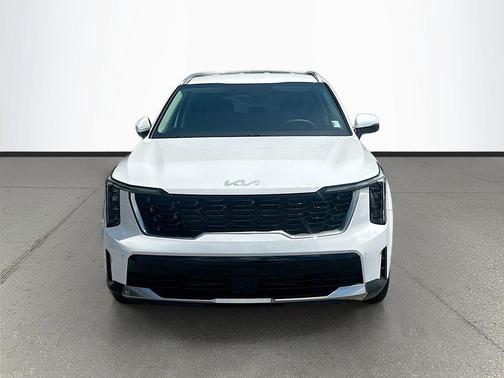 Glacial White Pearl 2026 Kia Sorento S