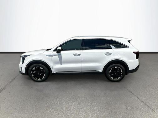Glacial White Pearl 2026 Kia Sorento S