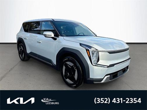 2026 Kia EV9 Light Long Range