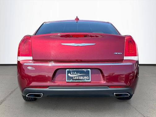 2016 Chrysler 300 S