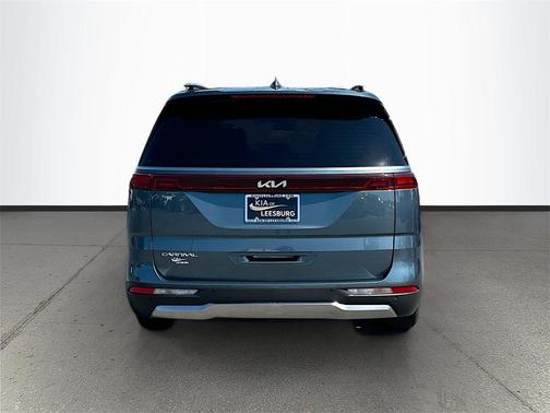 2024 Kia Carnival SX