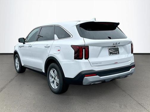 2025 Kia Sorento LX