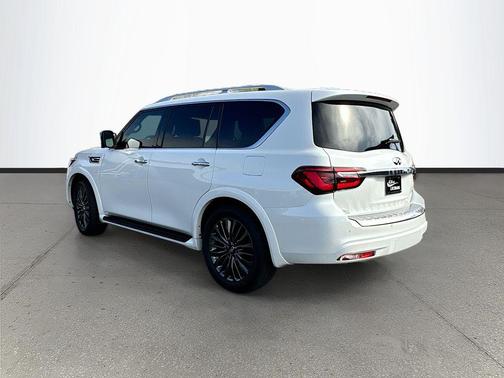 2022 INFINITI QX80 SENSORY
