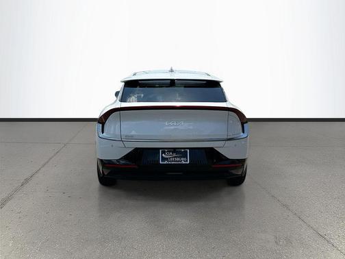 Snow White Pearl 2023 Kia EV6 Wind