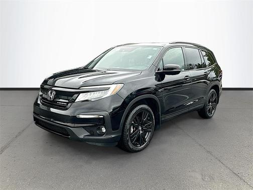 2022 Honda Pilot AWD Black Edition