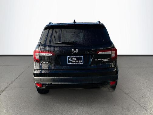 2022 Honda Pilot AWD Black Edition