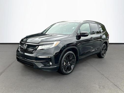 2022 Honda Pilot AWD Black Edition