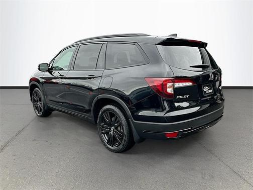 2022 Honda Pilot AWD Black Edition