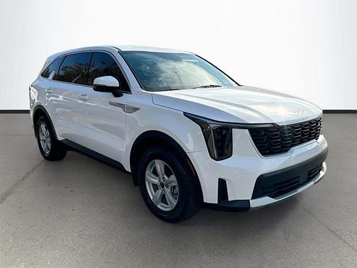 2025 Kia Sorento LX