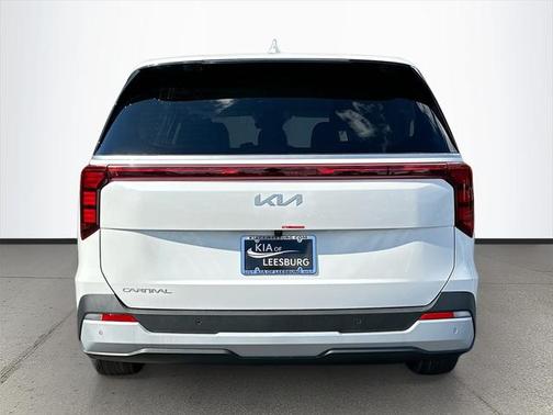 2025 Kia Carnival LXS