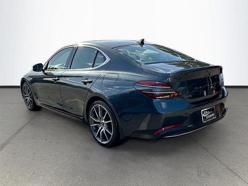 2023 Genesis G70 2.0T RWD