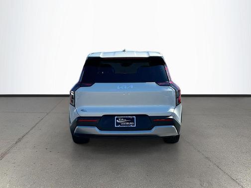 2026 Kia EV9 Light Short Range