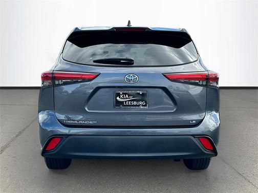 2020 Toyota Highlander LE