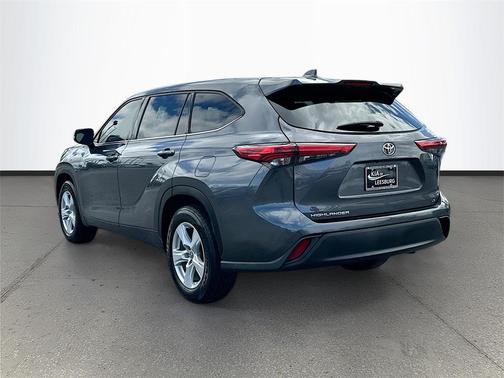 2020 Toyota Highlander LE