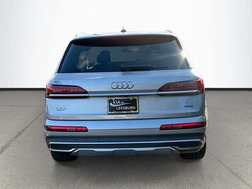 2022 Audi Q7 55 Premium Plus