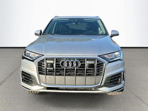 2022 Audi Q7 55 Premium Plus