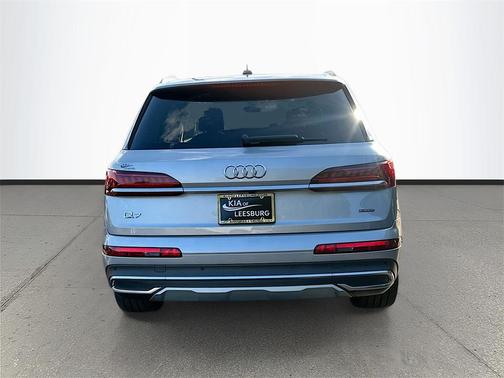 2022 Audi Q7 55 Premium Plus
