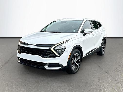 Glacial White Pearl 2023 Kia Sportage EX