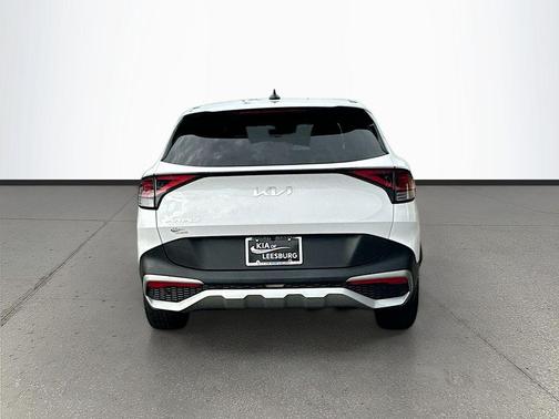 Glacial White Pearl 2023 Kia Sportage EX
