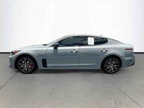 2023 Kia Stinger GT-Line