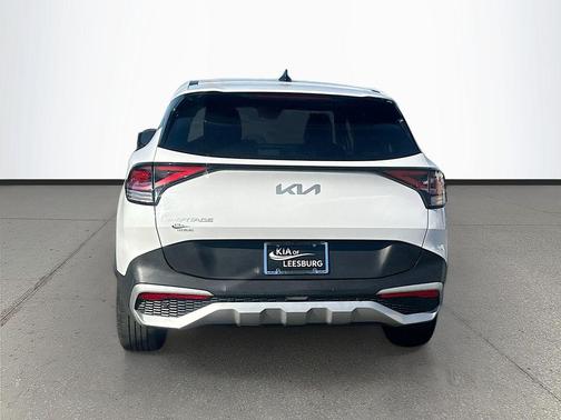Glacial White Pearl 2024 Kia Sportage EX