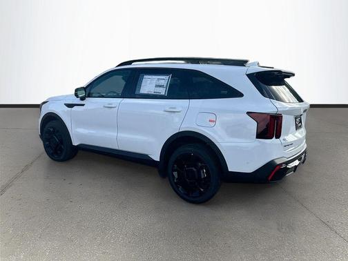 White Pearl 2026 Kia Sorento SX