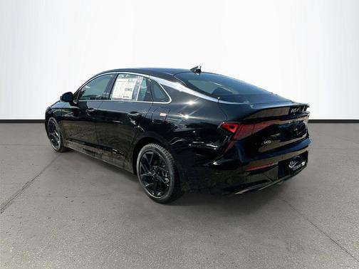 Aurora Black Pearl 2026 Kia K5 GT-Line FWD