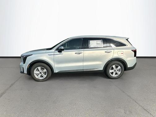 Ivory 2026 Kia Sorento LX