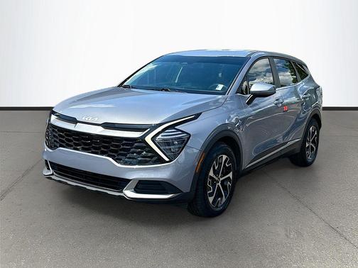 Everlasting Silver 2024 Kia Sportage EX