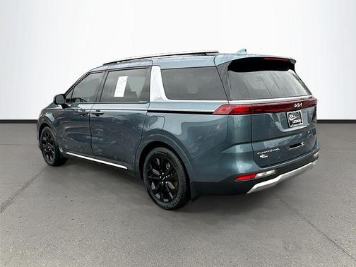 2022 Kia Carnival SX