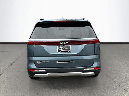 2022 Kia Carnival SX