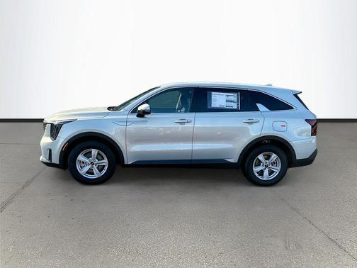 Ivory 2026 Kia Sorento LX