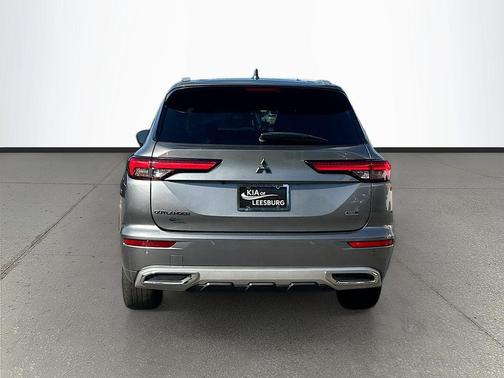 Mercury Gray Metallic 2022 Mitsubishi Outlander SEL