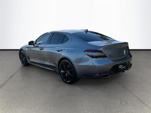 2023 Genesis G70 3.3T RWD