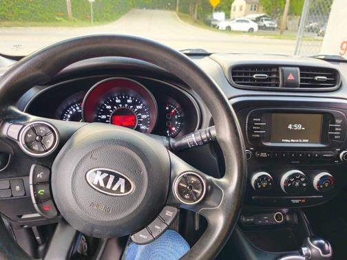 2017 Kia Soul Base