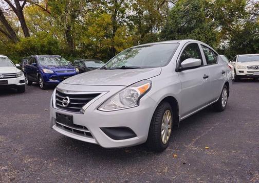 2017 Nissan Versa 1.6 S+