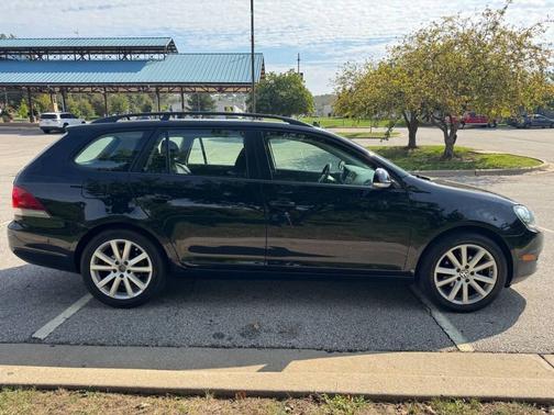 2011 Volkswagen Jetta SportWagen S