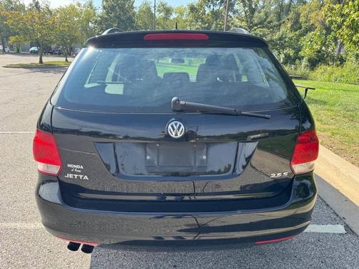 2011 Volkswagen Jetta SportWagen S