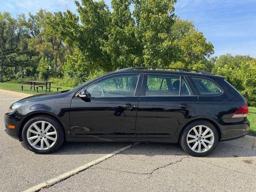 2011 Volkswagen Jetta SportWagen S