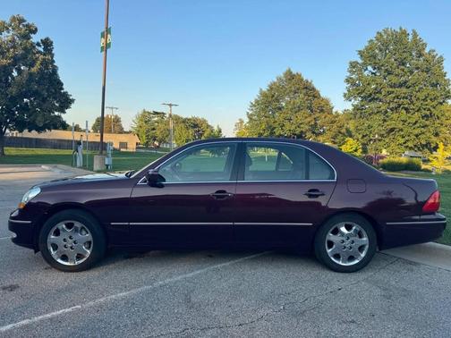 2001 Lexus LS 430 Base