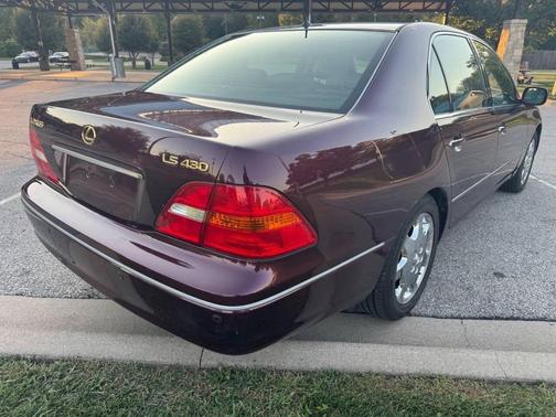2001 Lexus LS 430 Base