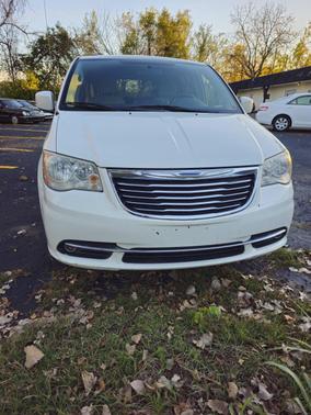 2011 Chrysler Town & Country Touring