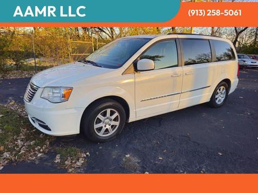 2011 Chrysler Town & Country Touring