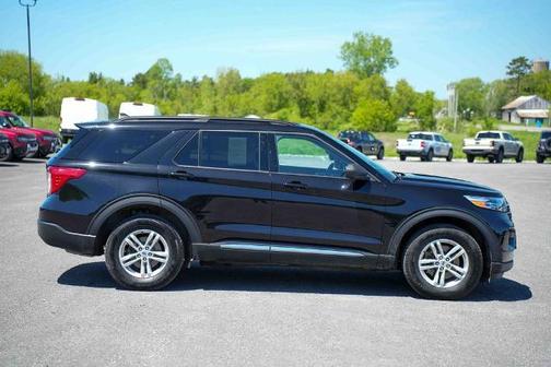 AGATE BLACK METALLIC 2023 Ford Explorer XLT