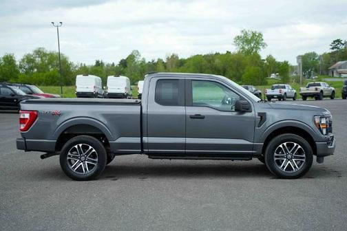 CARBONIZED GRAY METALLIC 2023 Ford F-150 XL