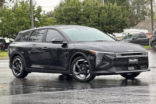 Aurora Black Pearl 2026 Kia K4 EX