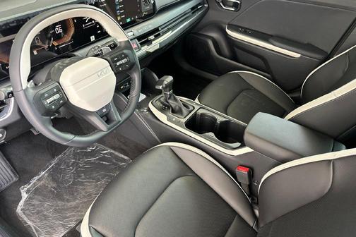 Wave Blue 2026 Kia K4 GT-Line