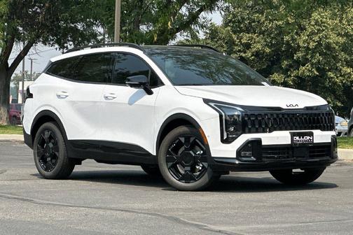 Glacial White Pearl 2026 Kia Sportage X-Line