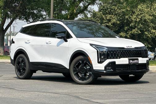 Glacial White Pearl 2026 Kia Sportage X-Line
