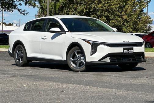 Snow White Pearl 2026 Kia K4 LXS